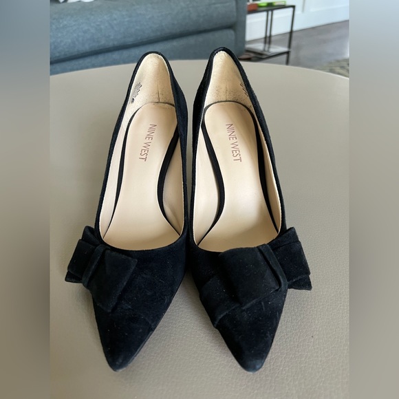 Nine West black suede heels, size 5 - Picture 1 of 4